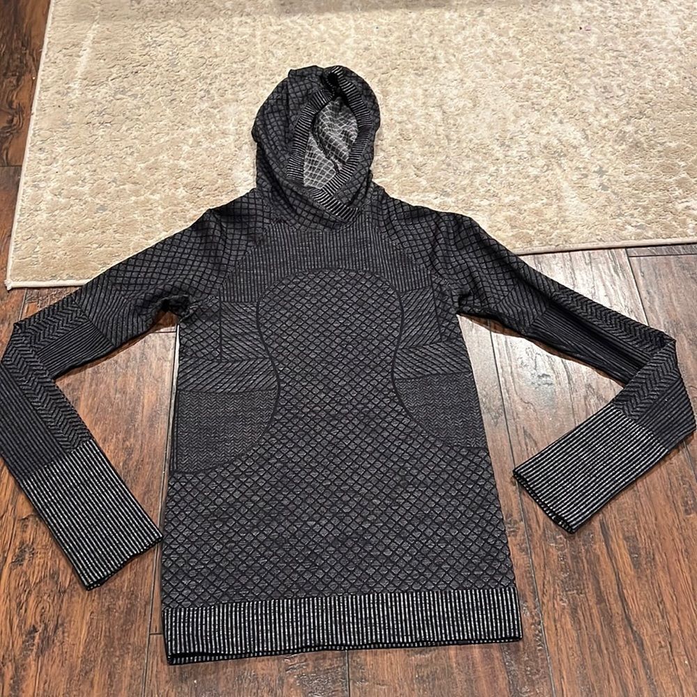 Lululemon Rest Less Hoodie * Patchwork‎ Size 4 in like new condition